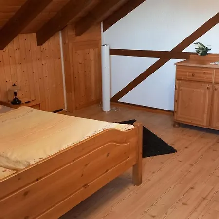 Apartment Ferienwohnung Moerlenbach